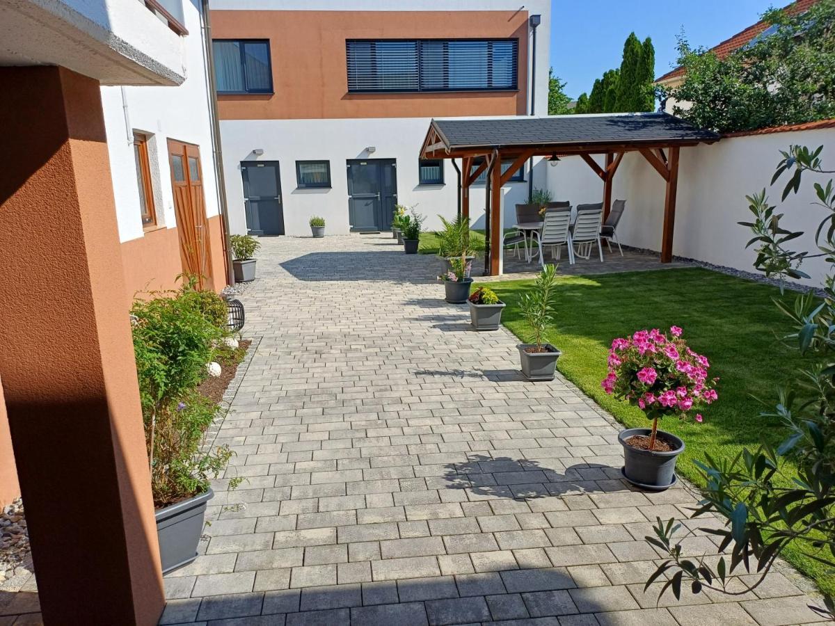 Penthouse Griemann 1 Mit Infrarotkabine Und Eigener Dachterrasse Fuer Max 4 Personen * Illmitz